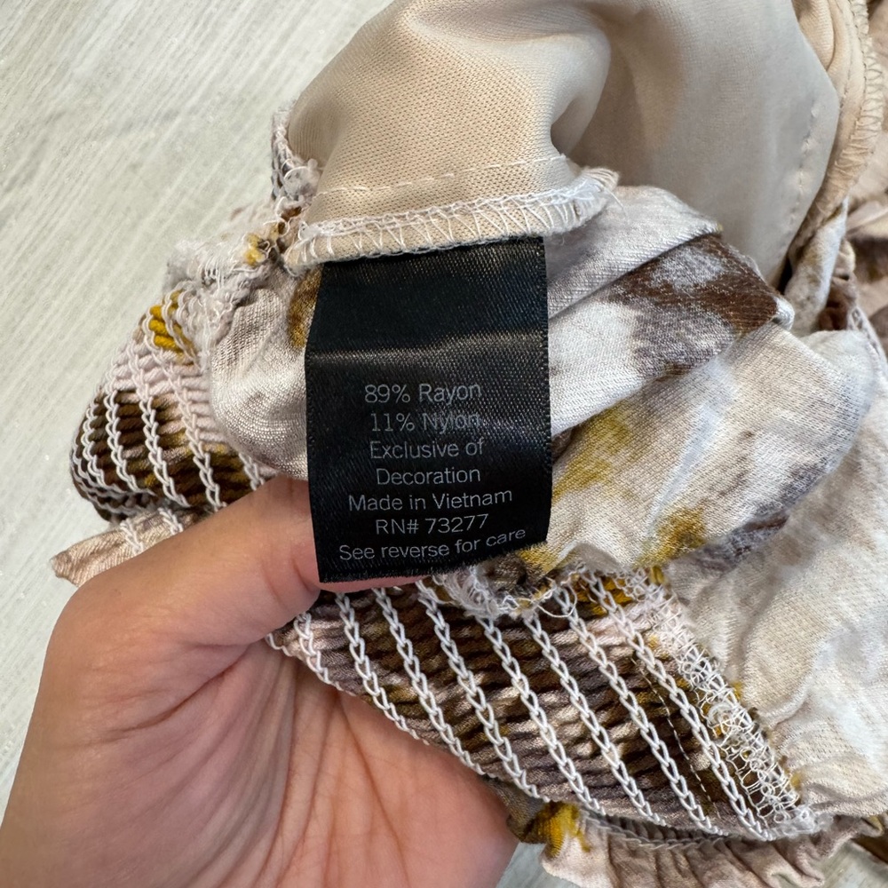 Vera Wang/9west 2pc outfit - Picture 10 of 10